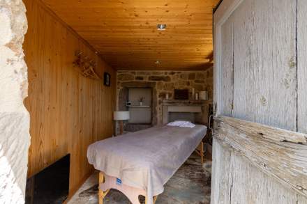 Spa Ardèche, Cévennes · Spa & Bien-être · Domaine de Chalvêches