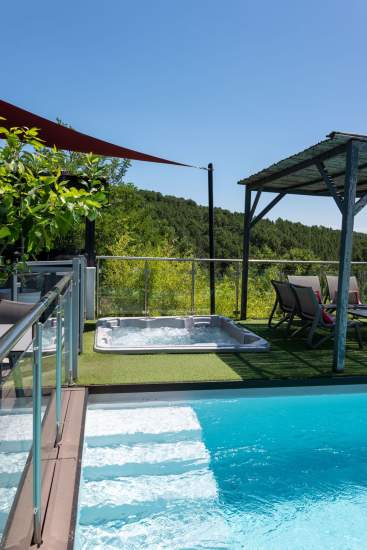 Spa Ardèche, Cévennes · Spa & Bien-être · Domaine de Chalvêches