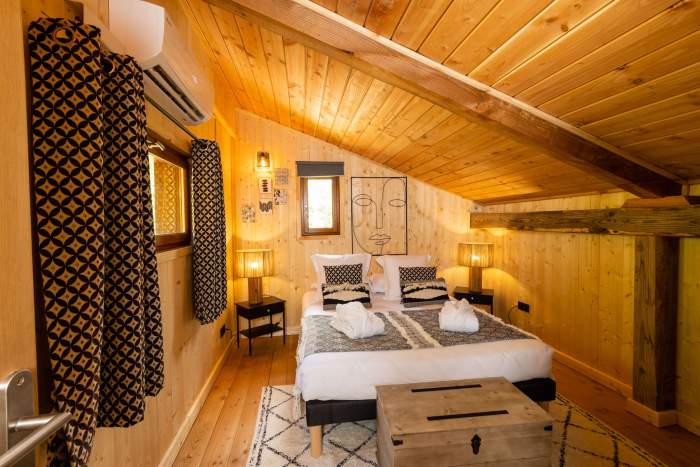 Hôtel Spa Luxe Ardèche · Hôtel Jacuzzi Ardèche · Domaine de Chalvêches